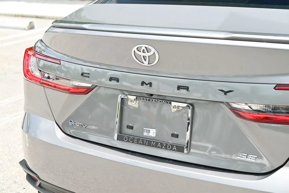 Used 2025 Gray Toyota SE image 5
