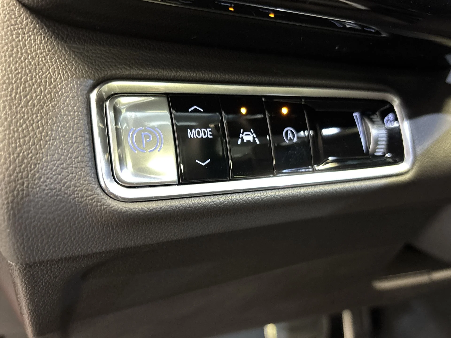 2025 Buick Envision Sport Touring - Photo 81