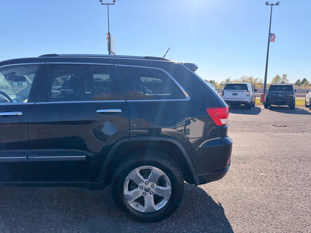 Used 2013 Black Jeep Limited image 8