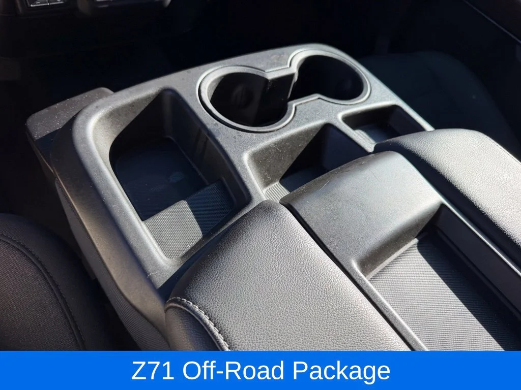 Used 2020 SUMMIT WHITE Chevrolet RST image 14