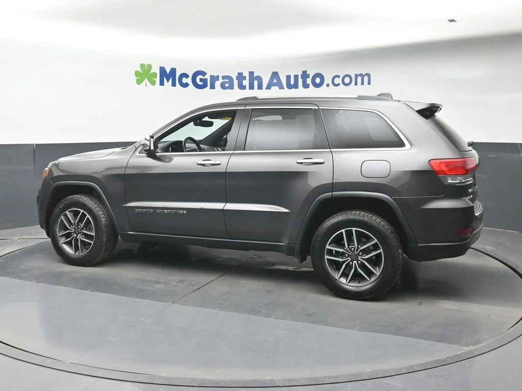 Used 2019 Gray Jeep Limited image 26