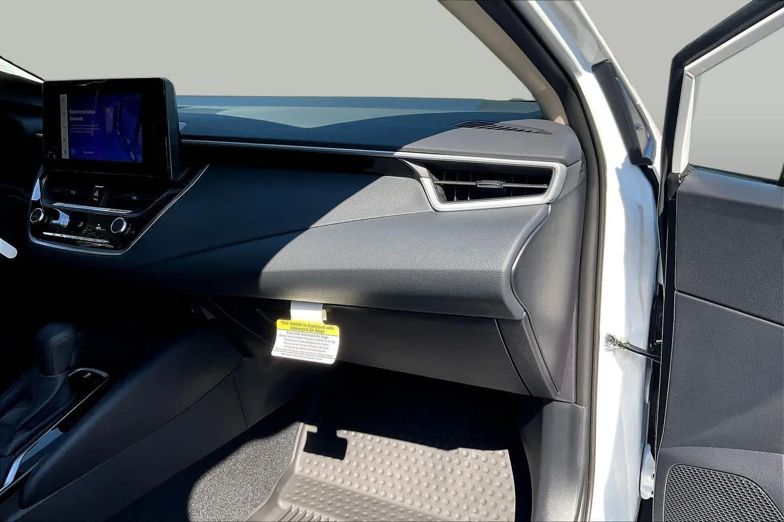 Used 2026 Ice Cap Toyota LE image 17