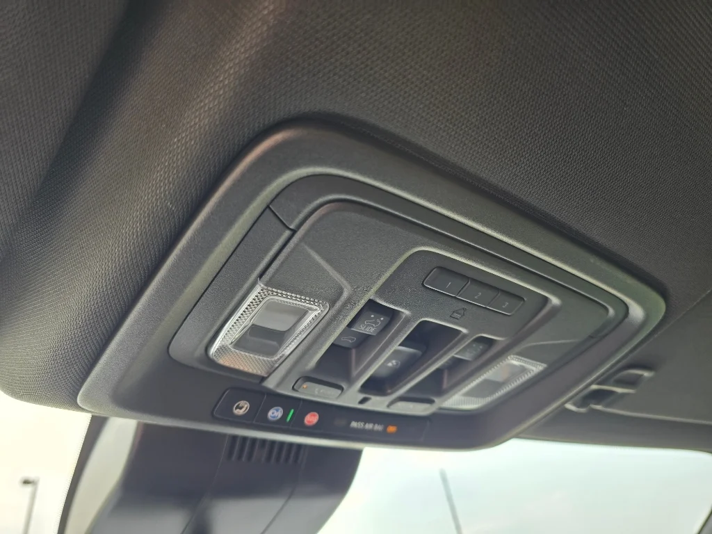 Used 2024 Summit White GMC AT4 image 22