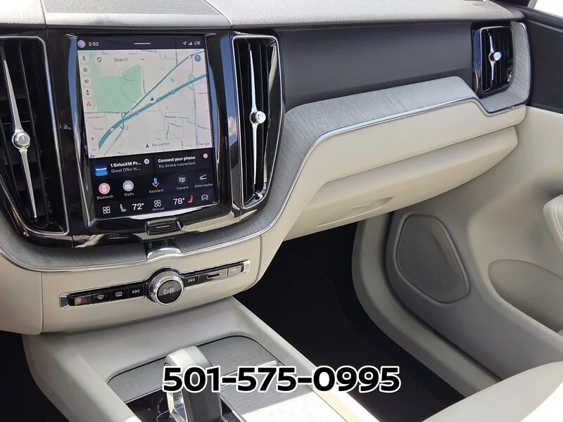 Used 2023 Crystal White Metallic VOLVO B5 AWD PLUS BRIGHT THEME image 27