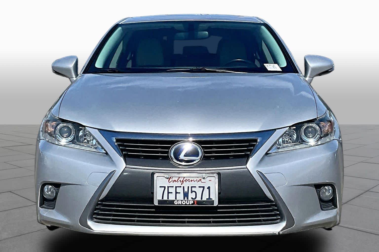 Used 2014 Silver Lining Metallic Lexus Hybrid image 3