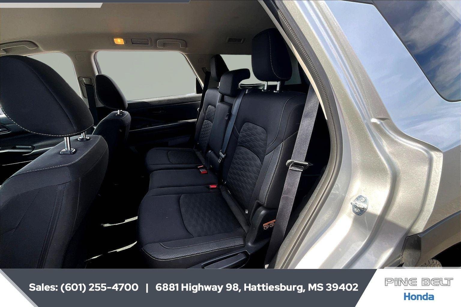 2024 Nissan Pathfinder SV - Photo 19