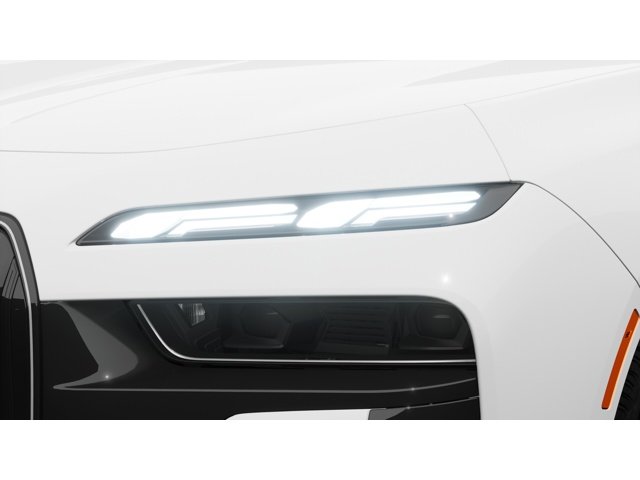 New 2026 Alpine White BMW 750e xDrive image 6