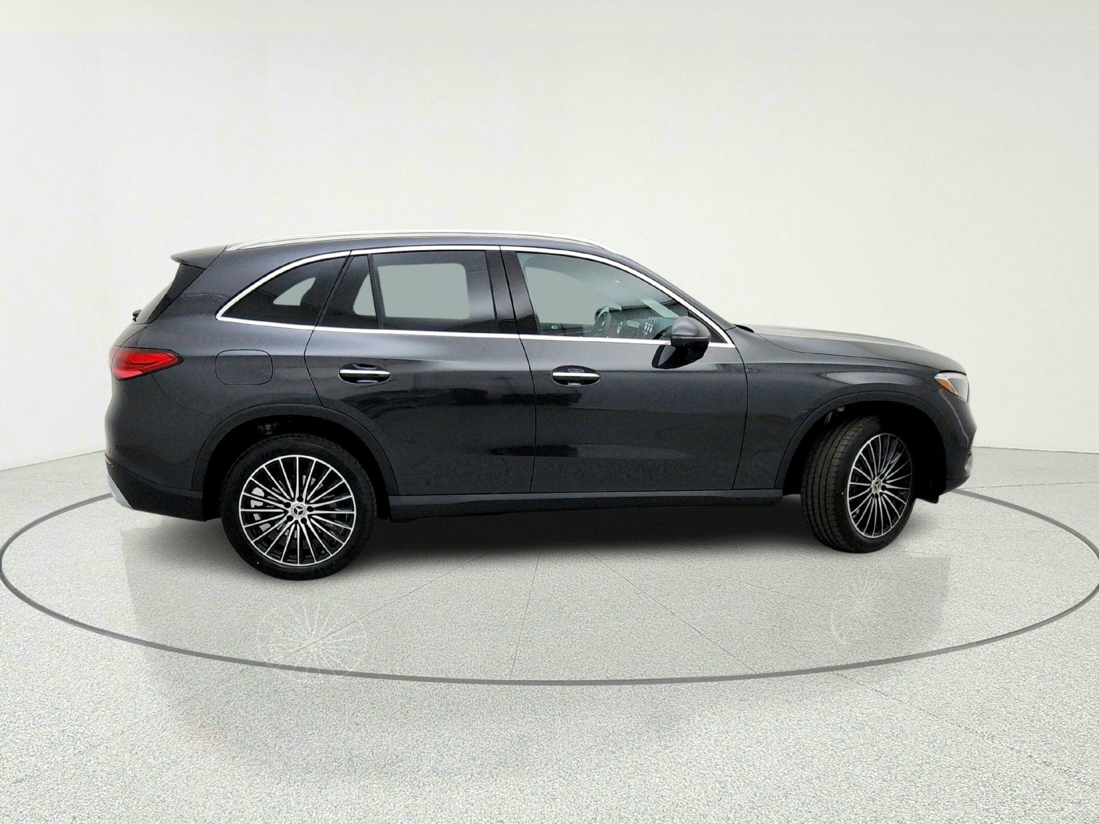 New 2026 Graphite Grey Metallic Mercedes-Benz GLC 300 SUV image 7
