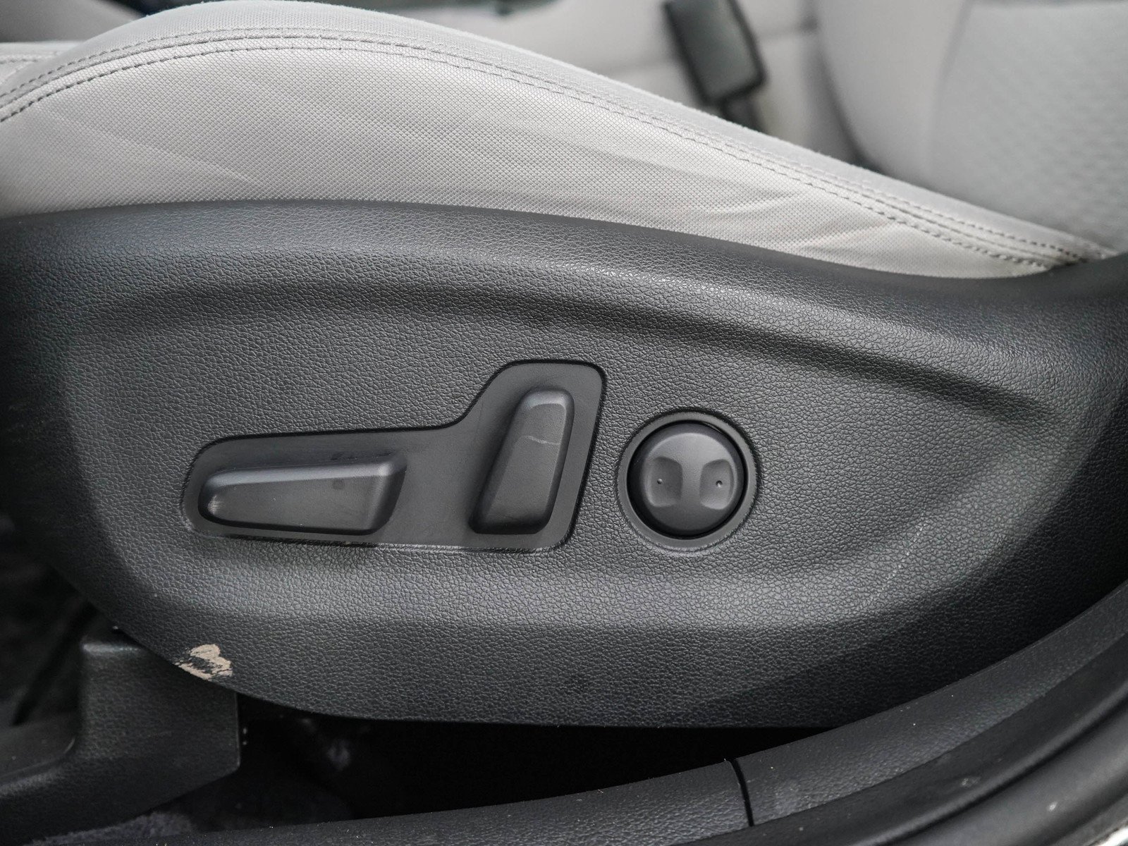 Used 2020 Black Hyundai Sport AWD image 30