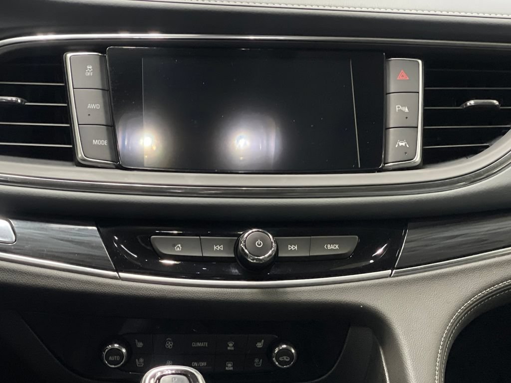 Used 2021 Includes Spectra Gray lower exterior accent color.) Buick Premium image 19