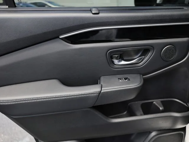 2025 Honda Pilot Touring - Photo 70