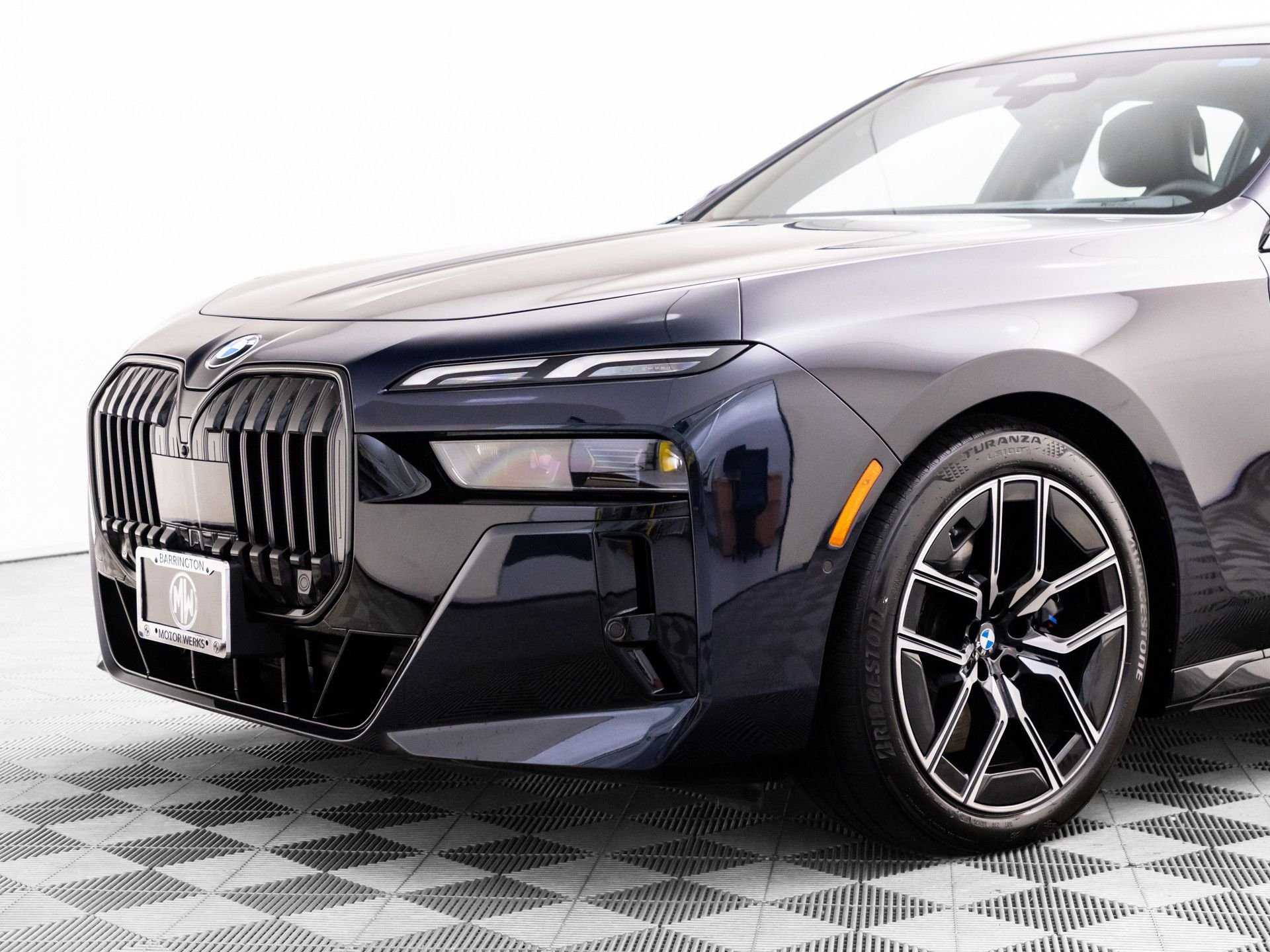 Certified Used 2025 Carbon Black Metallic BMW 740i xDrive image 38