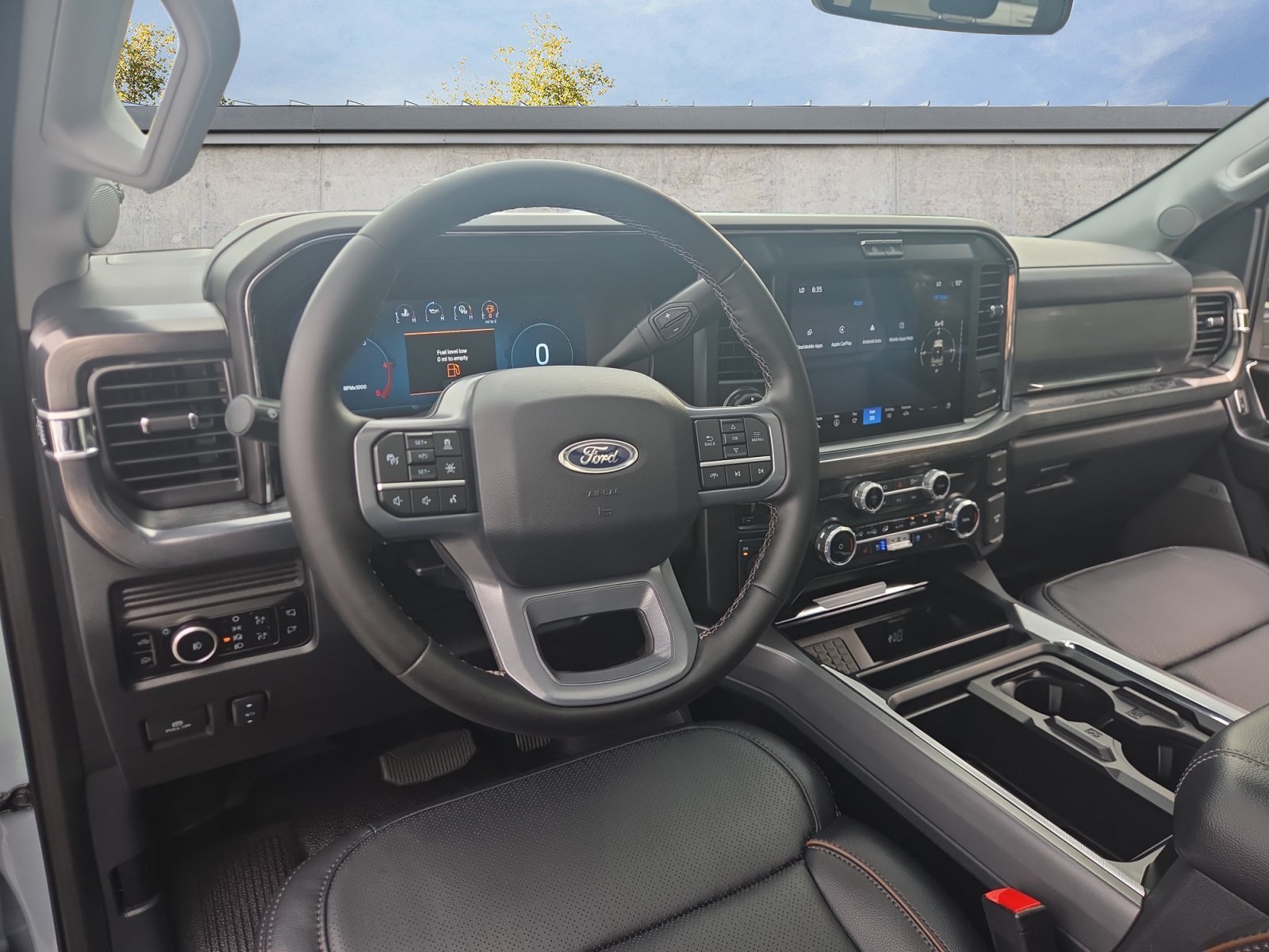 2025 Ford F-450 Super Duty Lariat - Photo 10