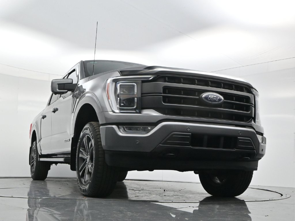 Used 2023 Gray Metallic Ford Lariat image 49