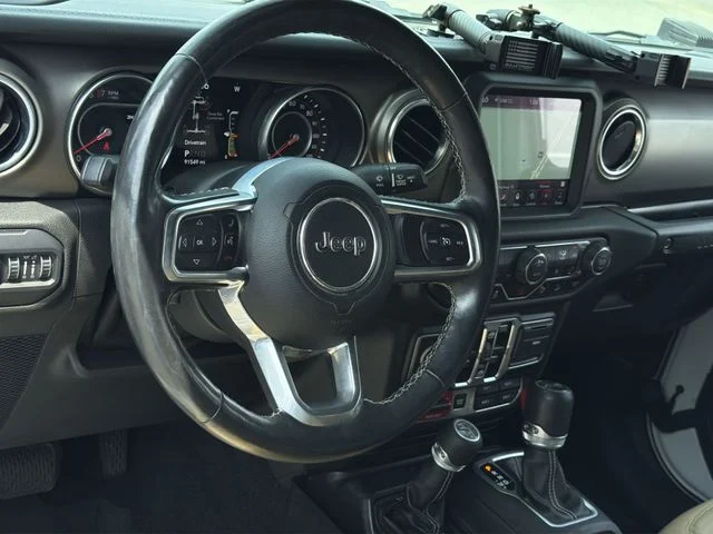 Used 2018 White Jeep Unlimited Rubicon image 18