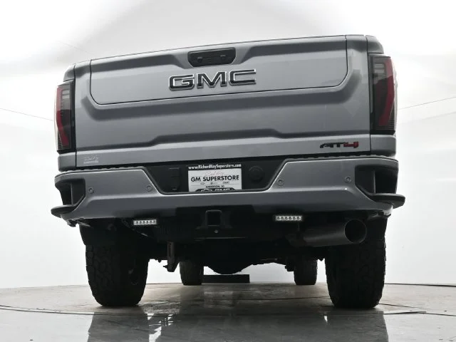Used 2025 Sterling Metallic GMC AT4 image 28