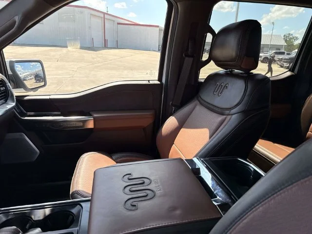 Used 2025 White Ford King Ranch image 27