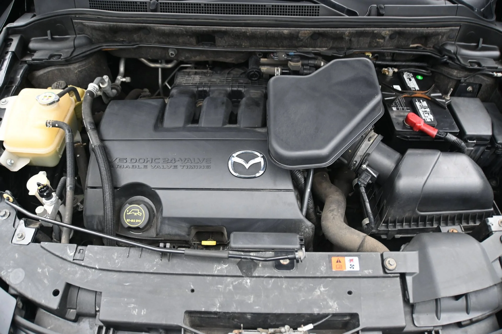 Used 2011 Brilliant Black Clearcoat Mazda Sport image 33
