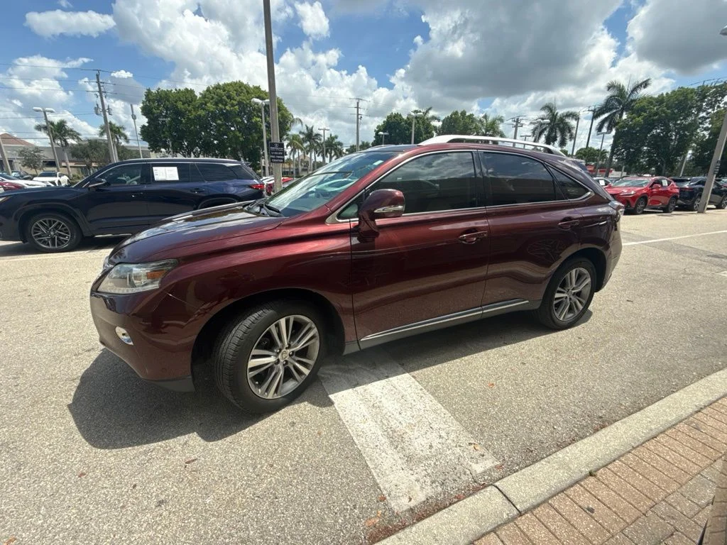 Used 2015  Lexus 350 image 5