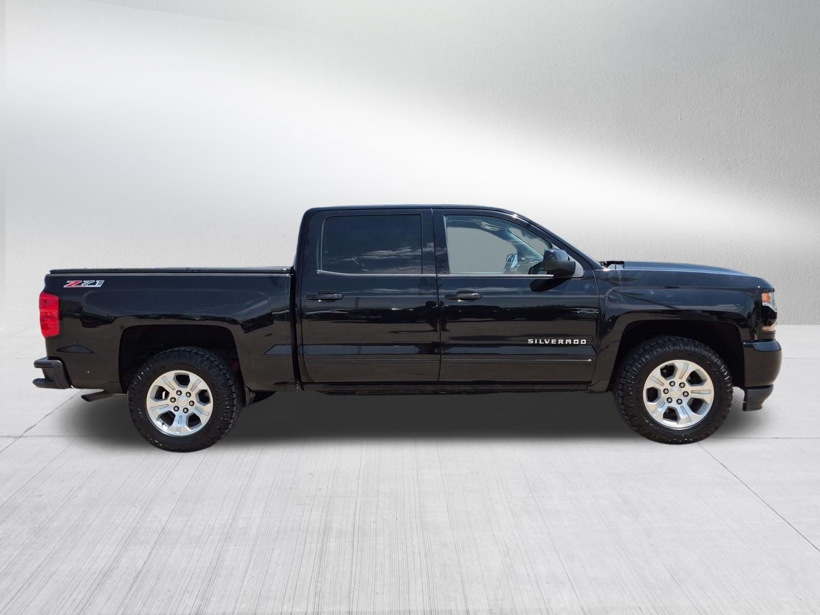 Used 2016 BLACK Chevrolet LT image 6