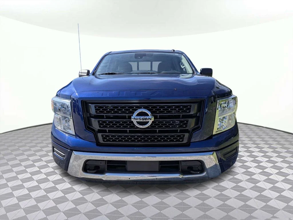 Used 2021 Blue Nissan SV image 7