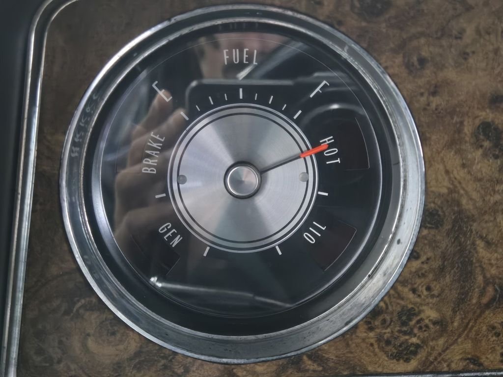 Used 1970 White Oldsmobile Convertible image 18