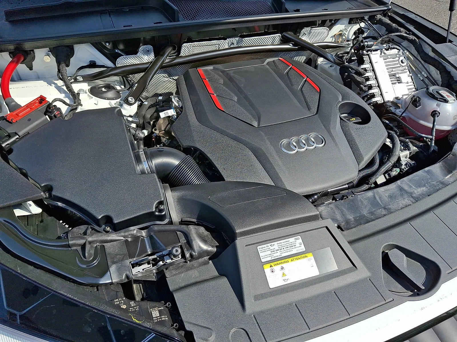 Certified Used 2025 Arkona White   Z9z9 Audi Premium Plus image 29