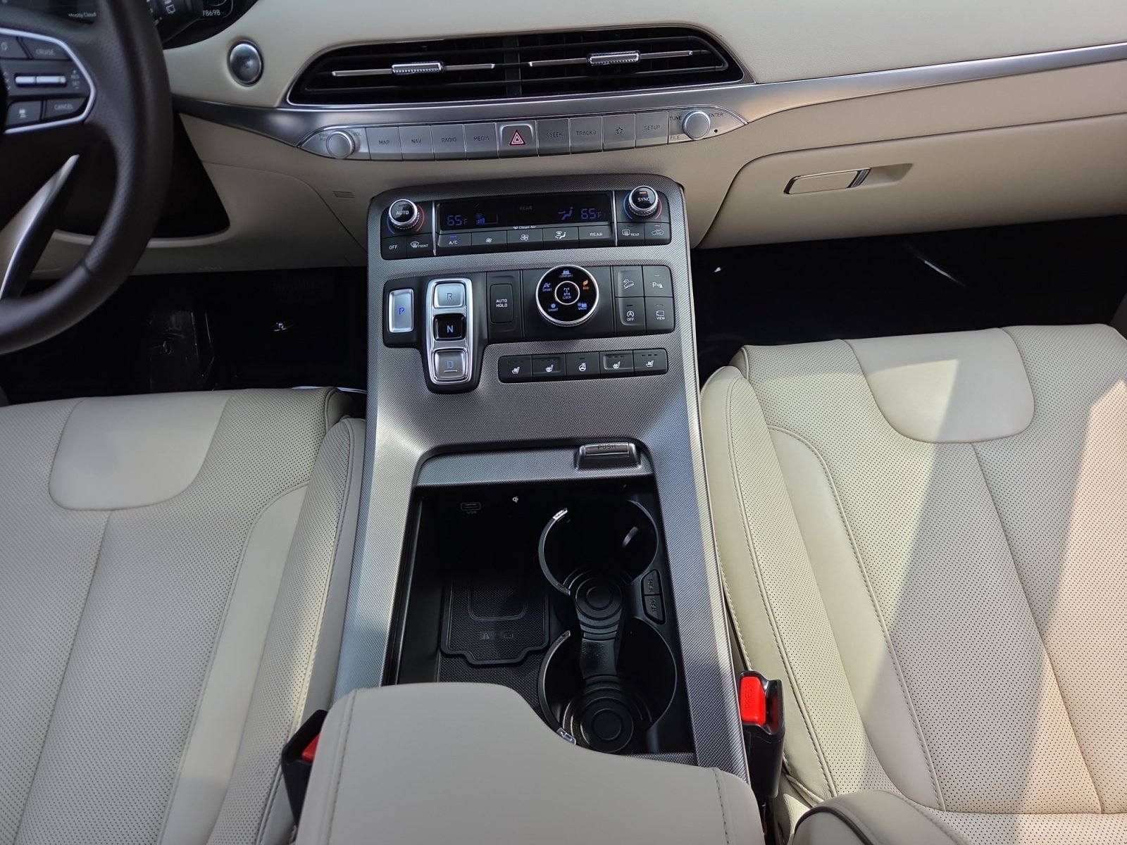Used 2020 Black Hyundai Limited image 21