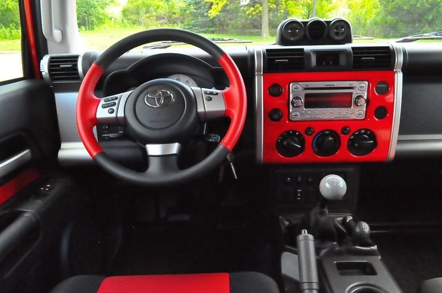 Used 2012 Red Toyota Base image 17