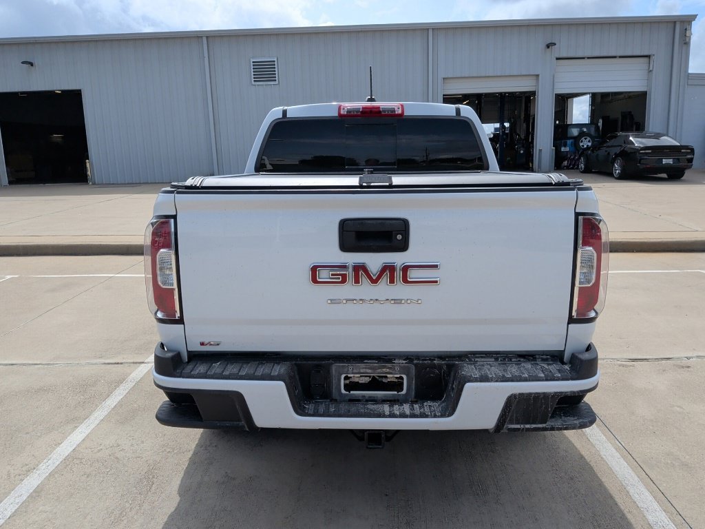 Used 2022 White GMC Elevation image 6