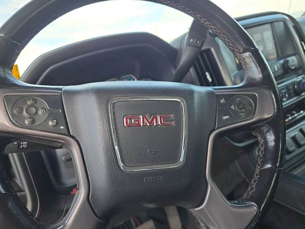 Used 2019 Black GMC SLT image 16
