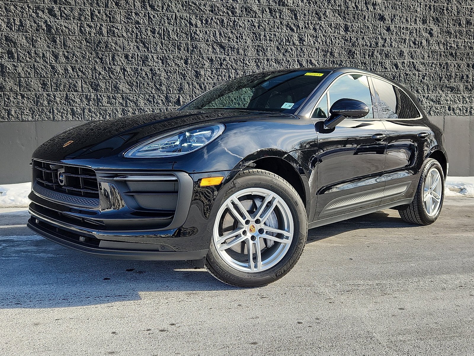2025 Porsche Macan T