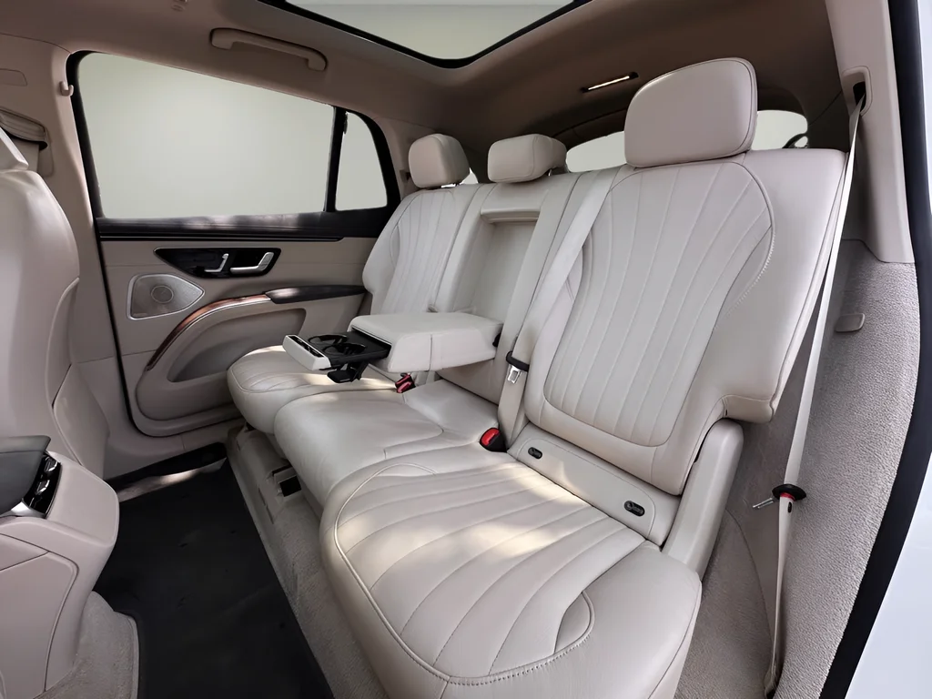 Used 2023 White Mercedes-Benz 450 image 21