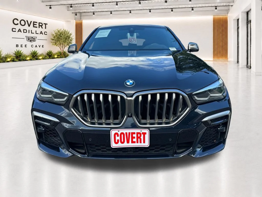 Used 2022  BMW M50i image 3