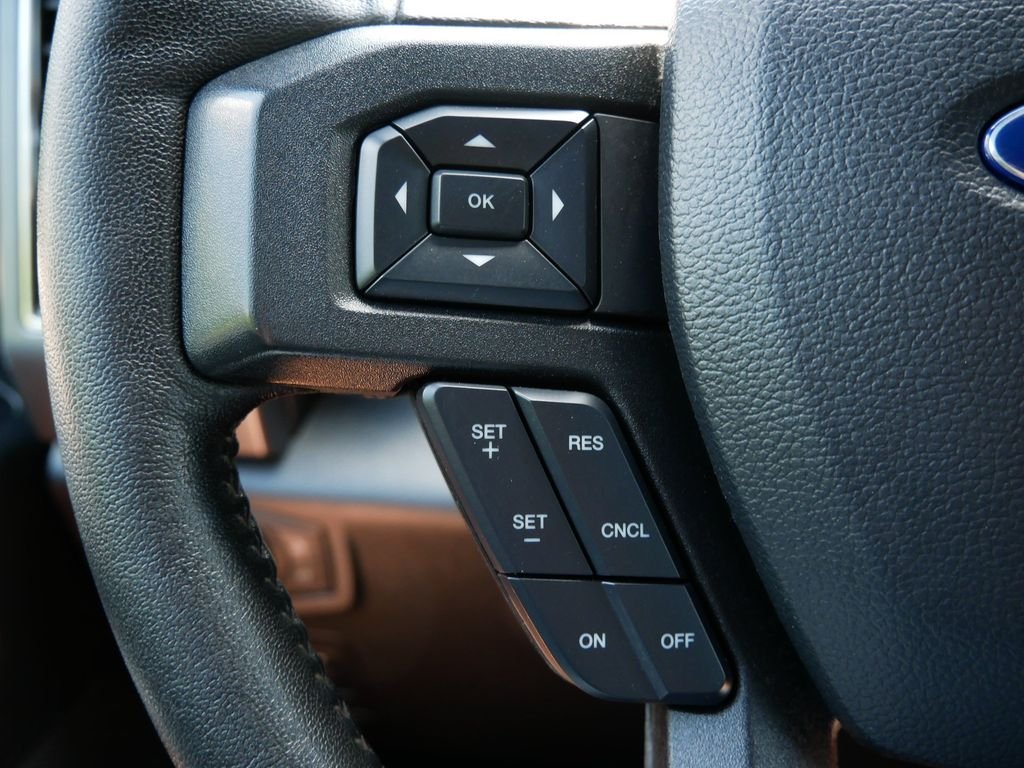 Used 2019 Red Ford XLT image 18