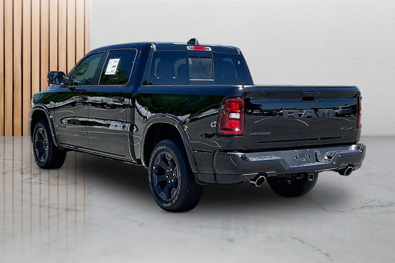 New 2026 Diamond Black Crystal Pearl-Coat Exterior Paint RAM Big Horn/Lone Star image 6