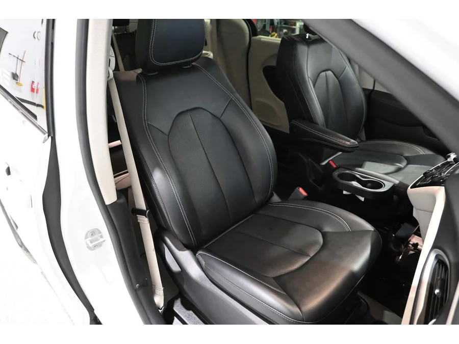 Used 2024 WHITE Chrysler Touring L Mobility Handicap Van image 16
