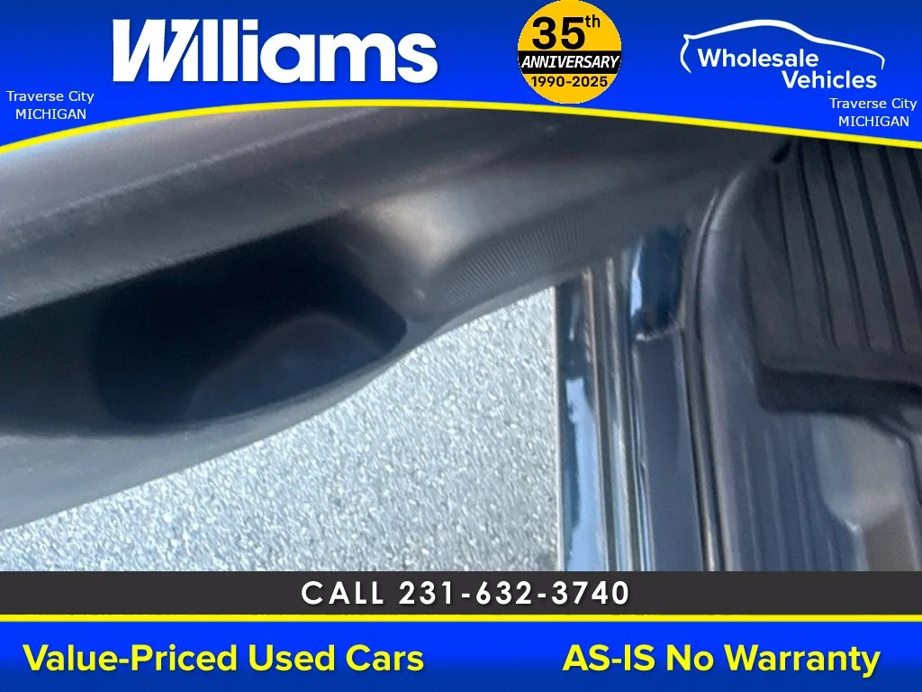 Used 2017 Aqua Toyota Three image 33
