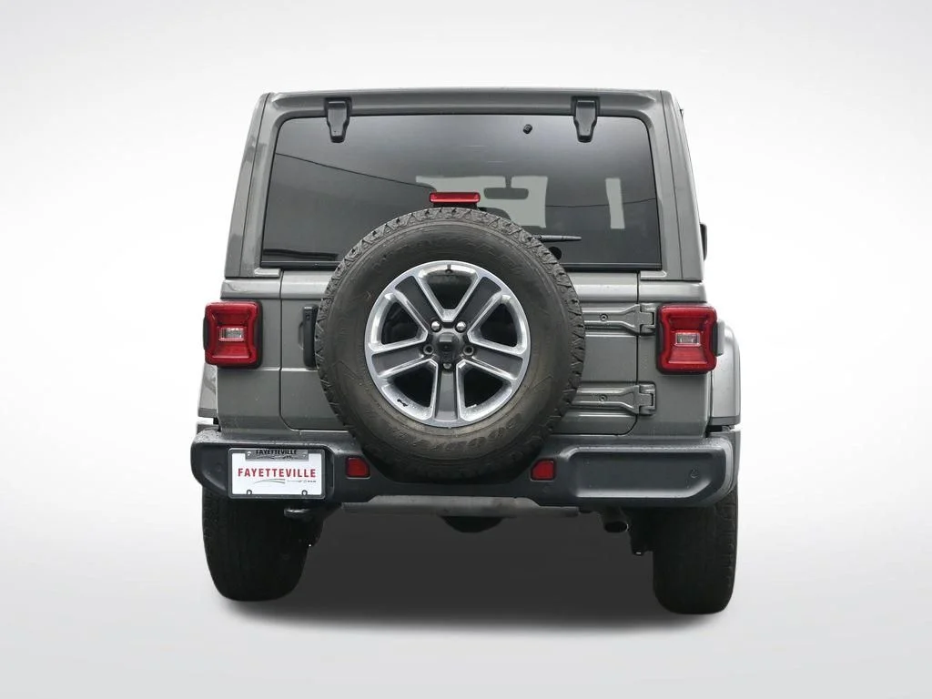 Used 2022 Gray Jeep Unlimited Sahara image 6