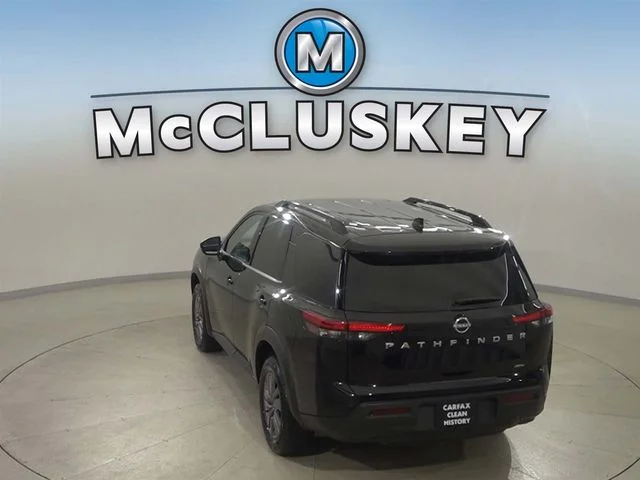 2025 Nissan Pathfinder SV - Photo 14