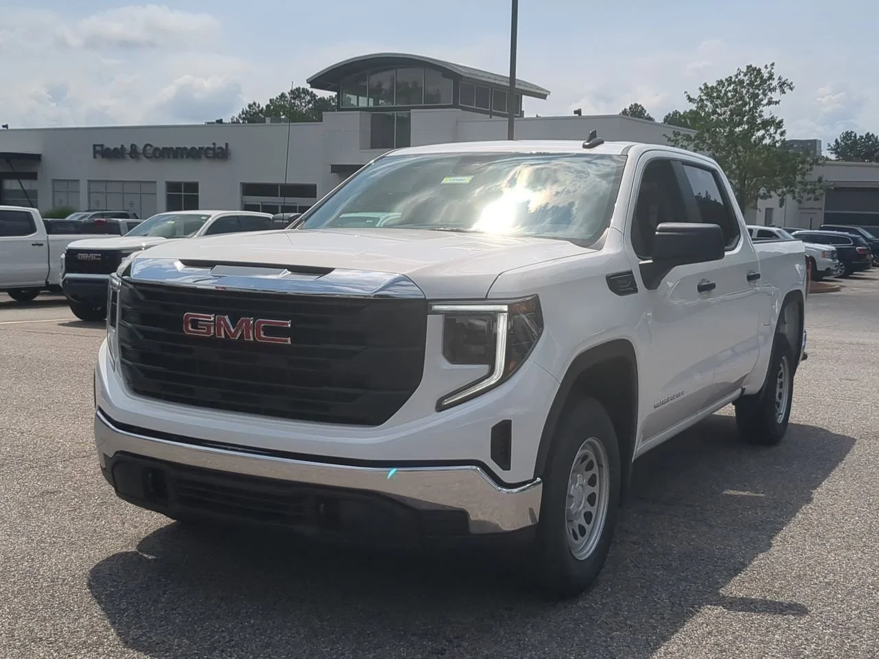 New 2026 Summit White GMC Pro image 4