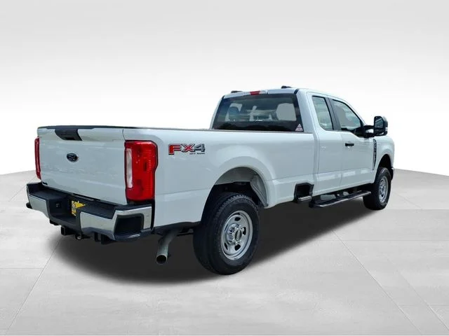 Used 2024 White Ford XL image 12