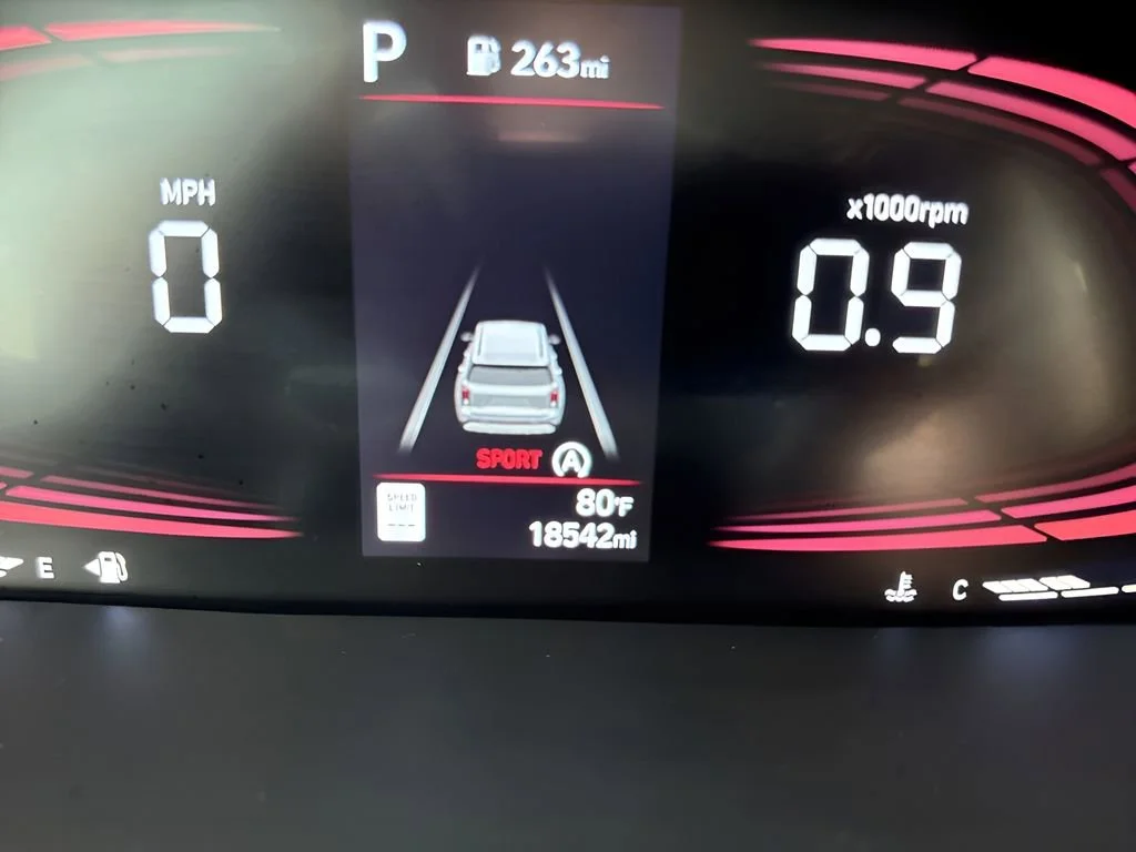 Used 2025 Charcoal Hyundai SEL image 16
