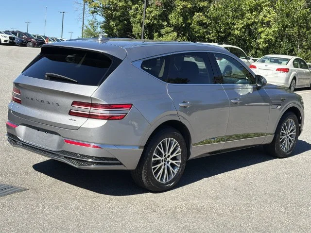 Used 2025 Silver Genesis 2.5T image 13