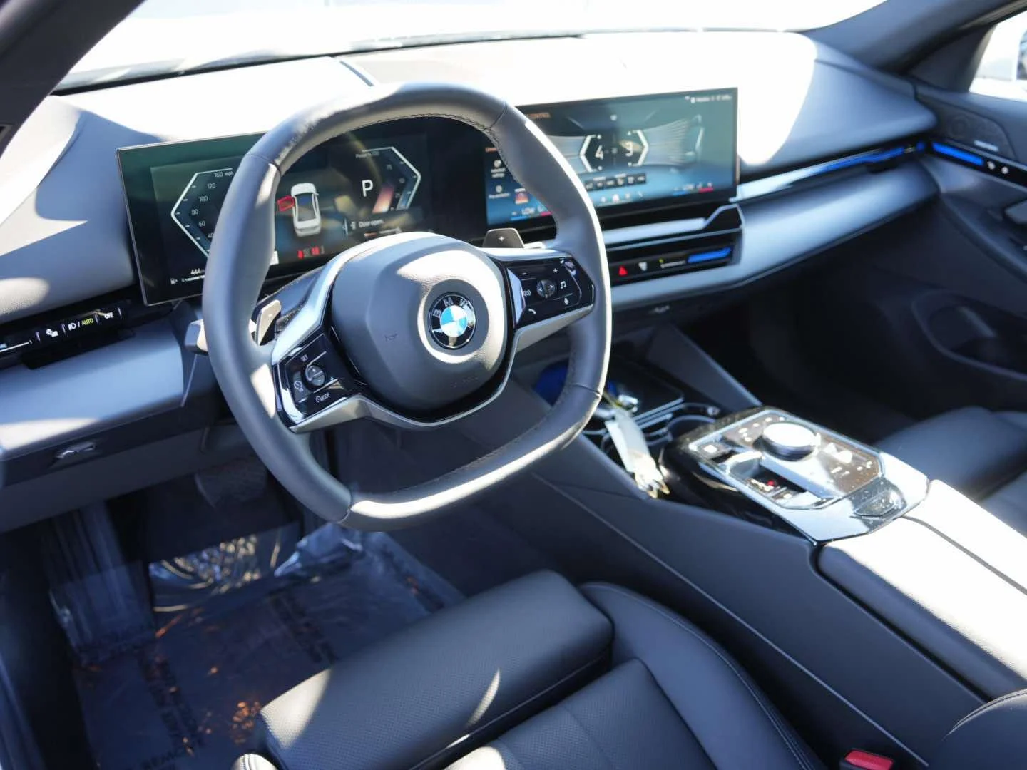 Used 2025 Alpine White BMW 530i Sedan image 11