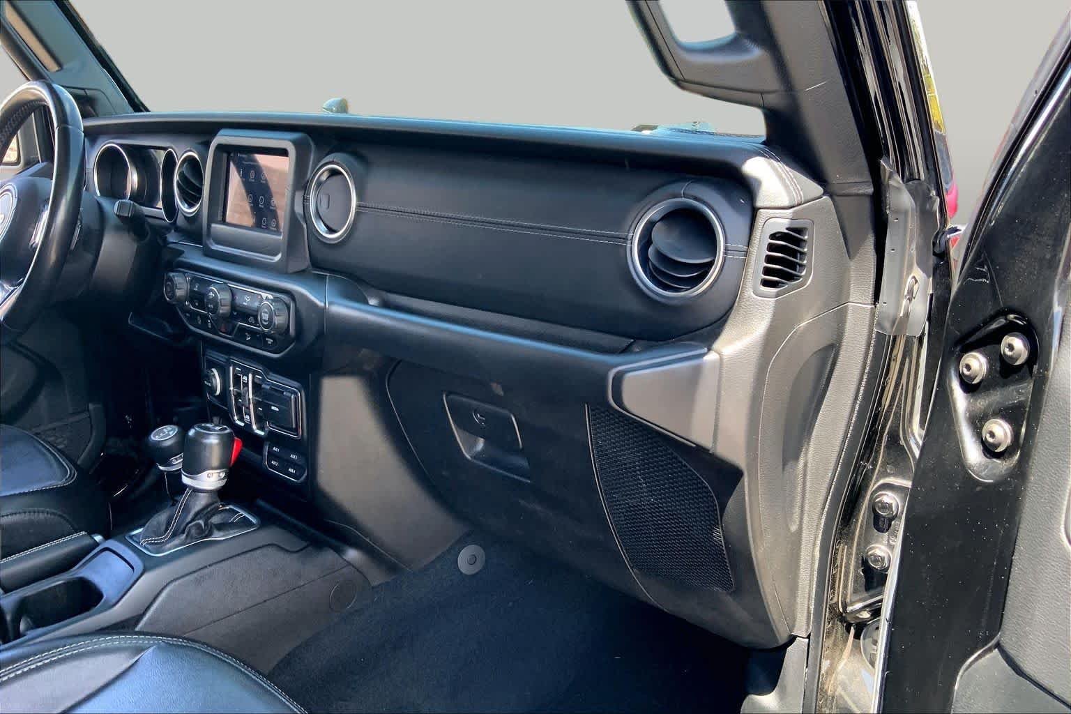 Used 2020 Black Clearcoat Jeep Sahara image 18