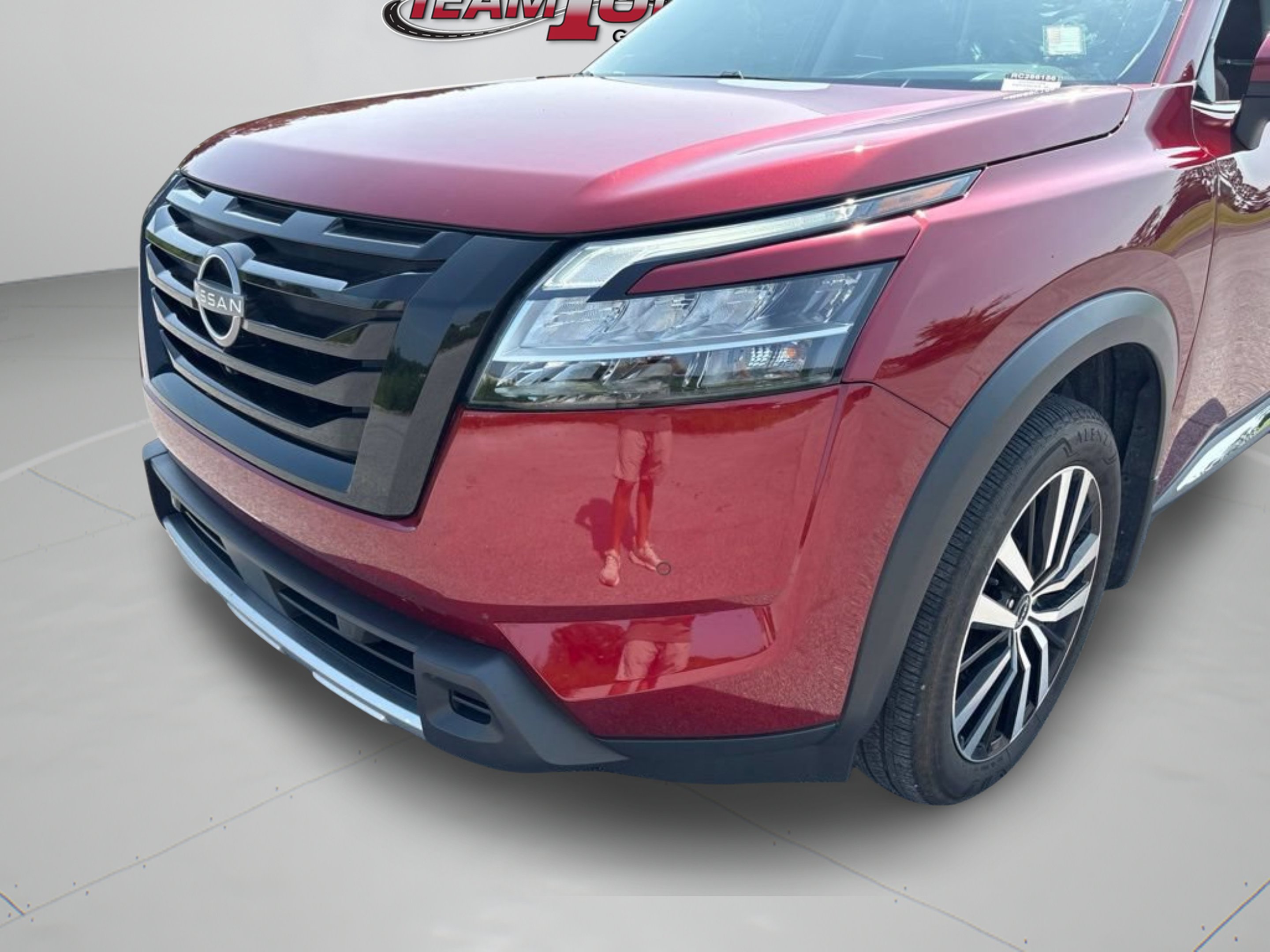 Used 2024 Scarlet Ember Nissan Platinum image 31