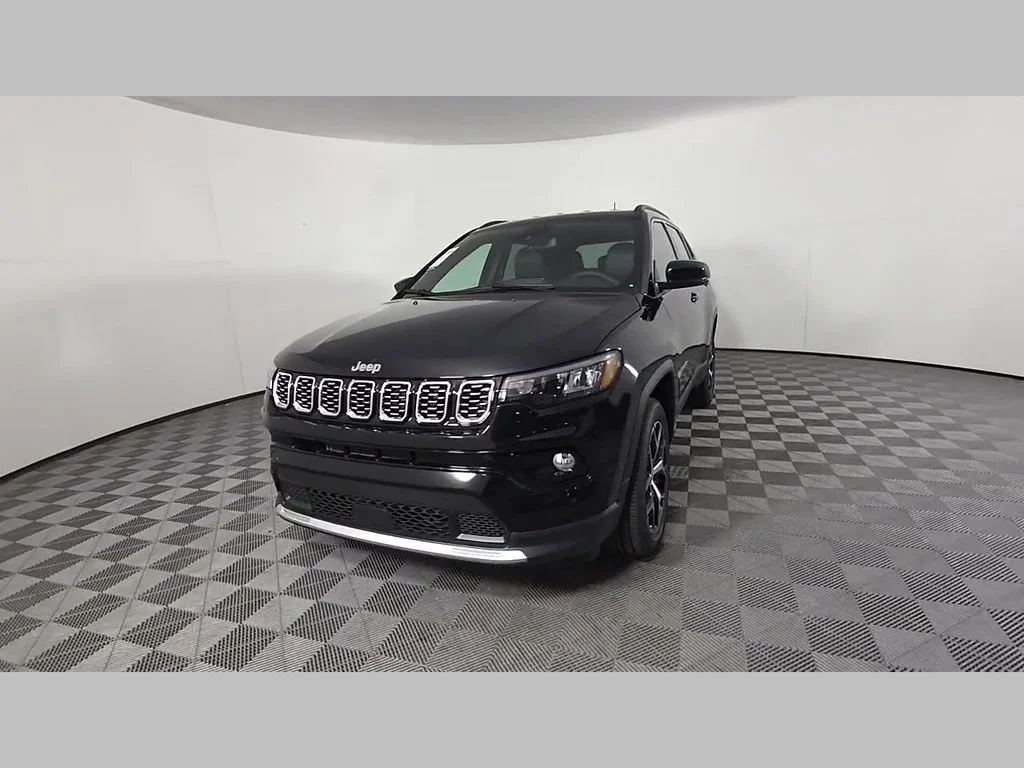 New 2026 Diamond Black Crystal Pearlcoat Jeep Limited image 44