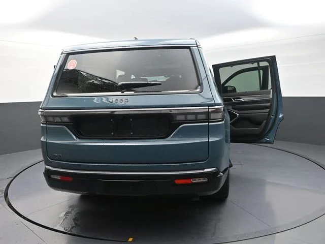 New 2026 Steel Blue Exterior Paint Jeep Limited Reserve image 35