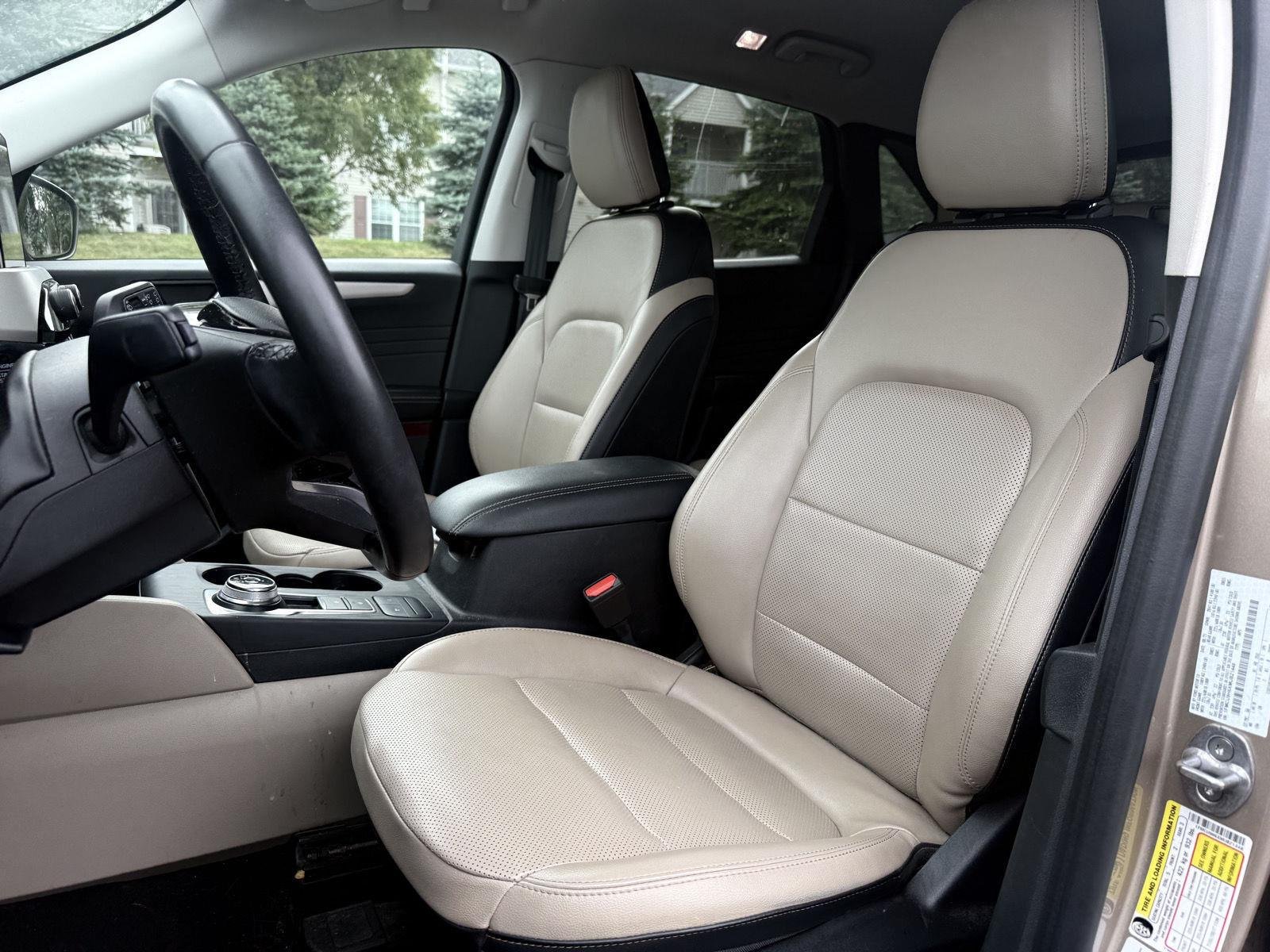 Used 2021 Desert Gold Ford SEL image 6